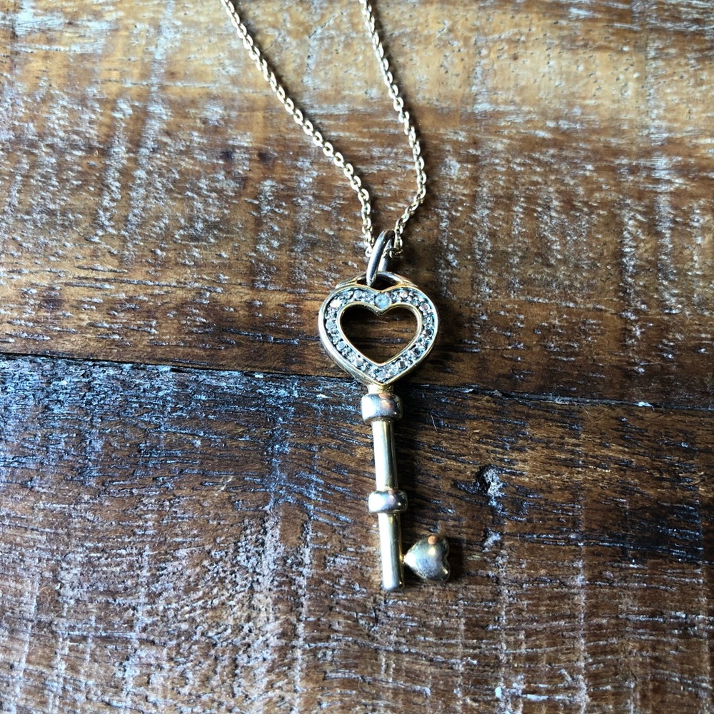 Target Necklace - Picture 2 of 4